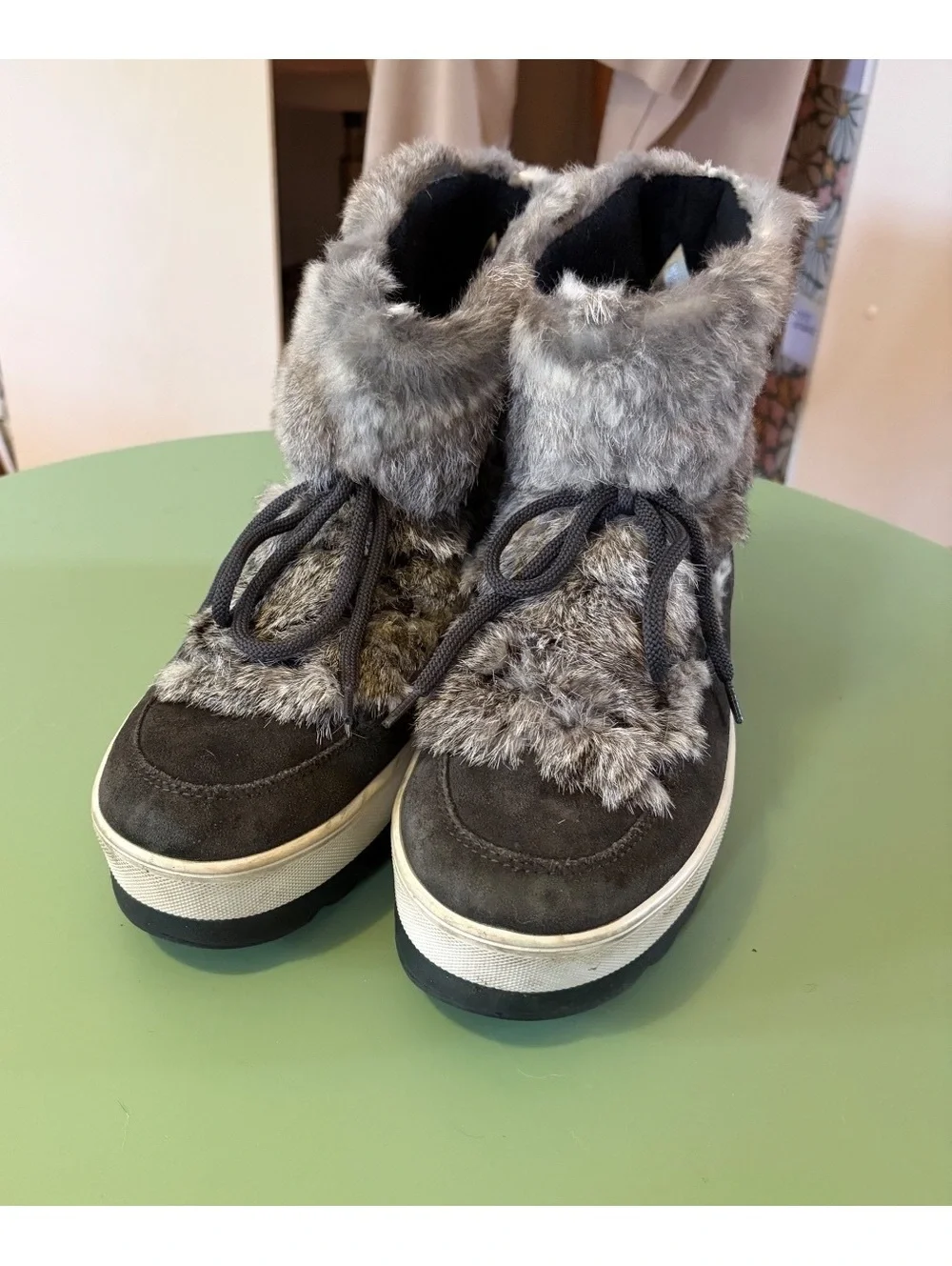 Cougar Gray Suede Fur Winter Boots